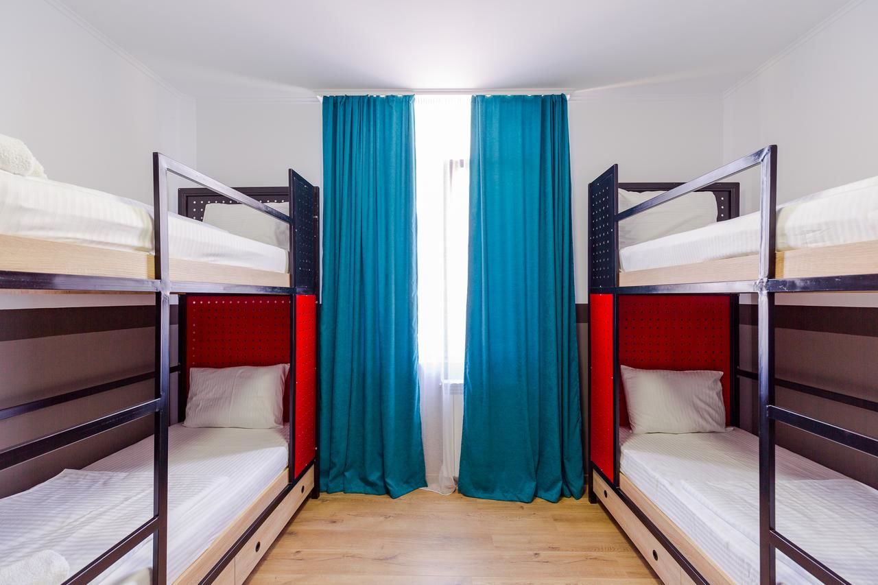 Отель Komuna Hostel & Hotel Батуми-30