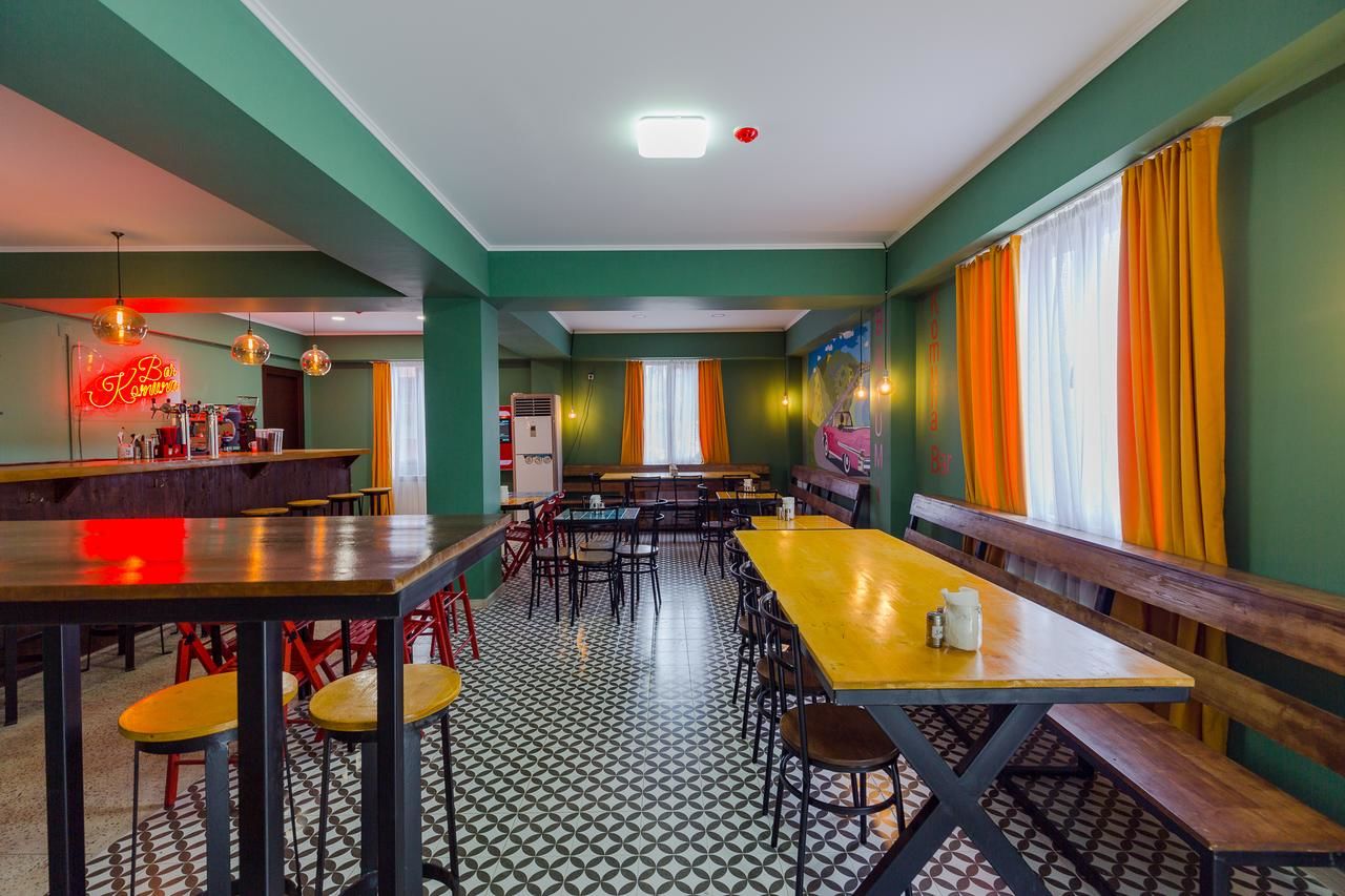 Отель Komuna Hostel & Hotel Батуми-41