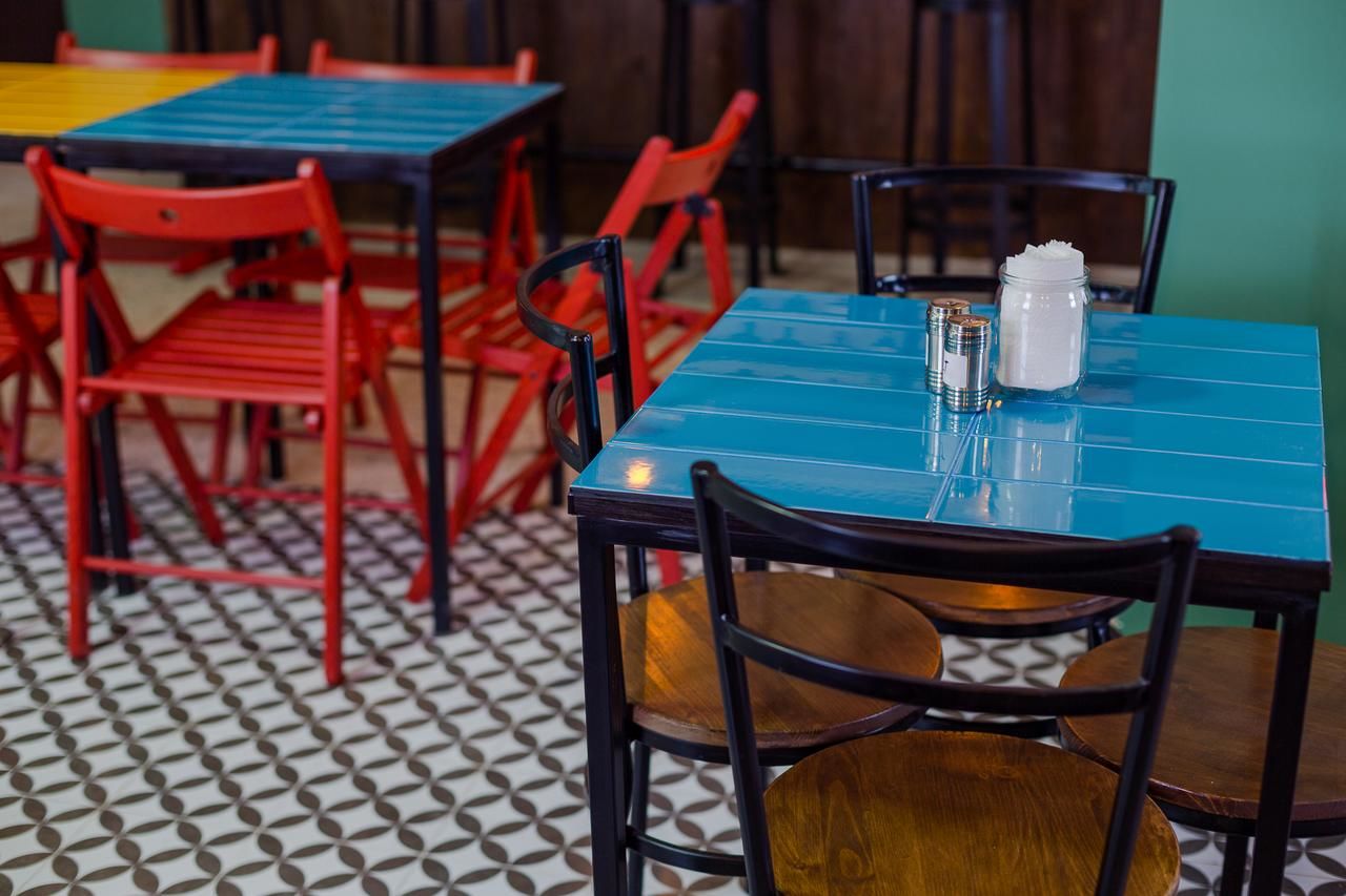 Отель Komuna Hostel & Hotel Батуми-42