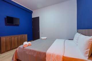 Отель Komuna Hostel & Hotel Батуми Двухместный номер с 1 кроватью-7