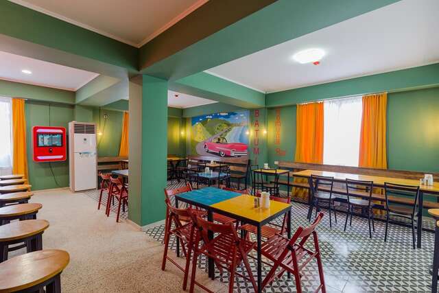 Отель Komuna Hostel & Hotel Батуми-45